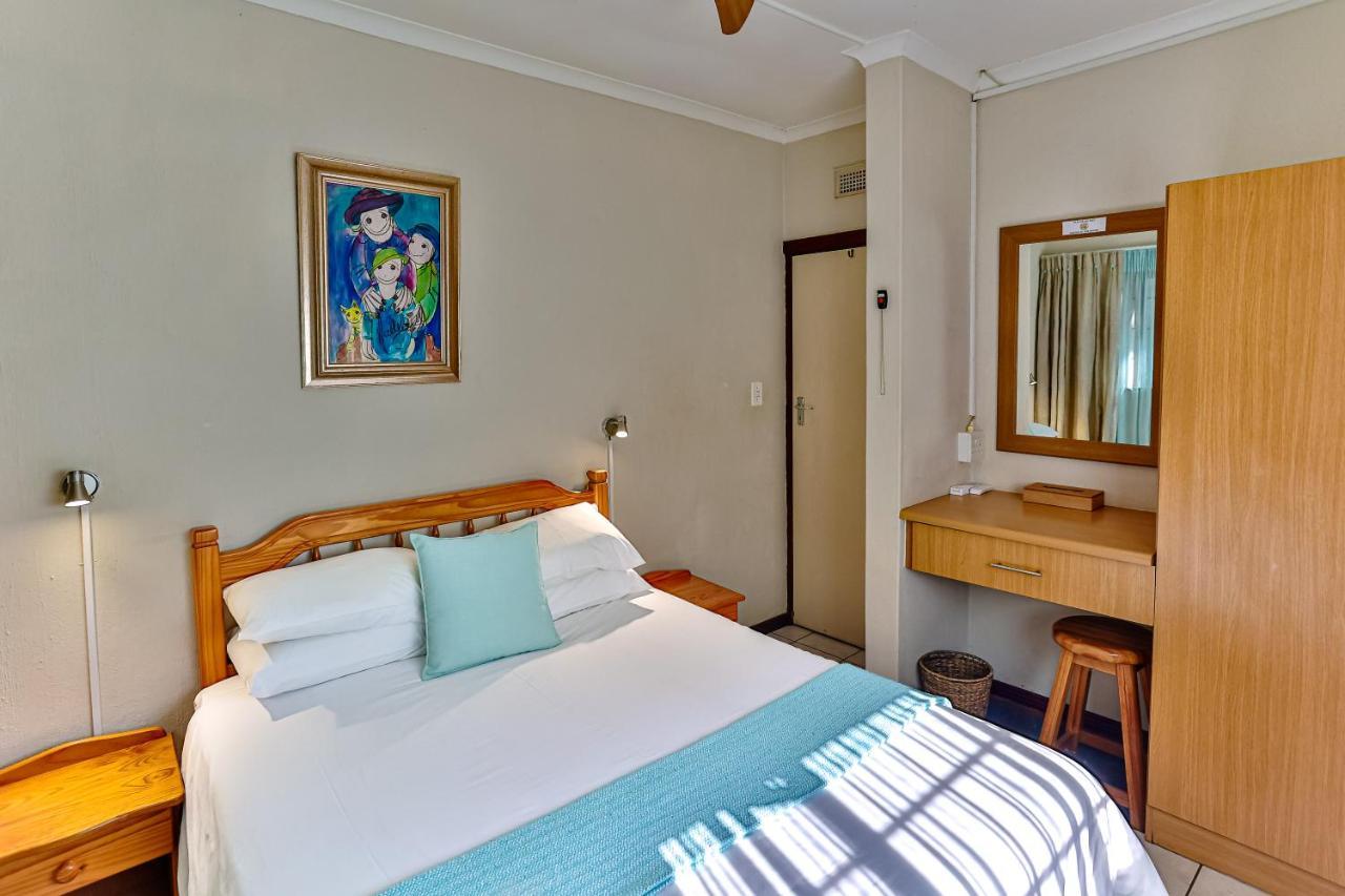 Zuider Zee Guest House Ballito Buitenkant foto