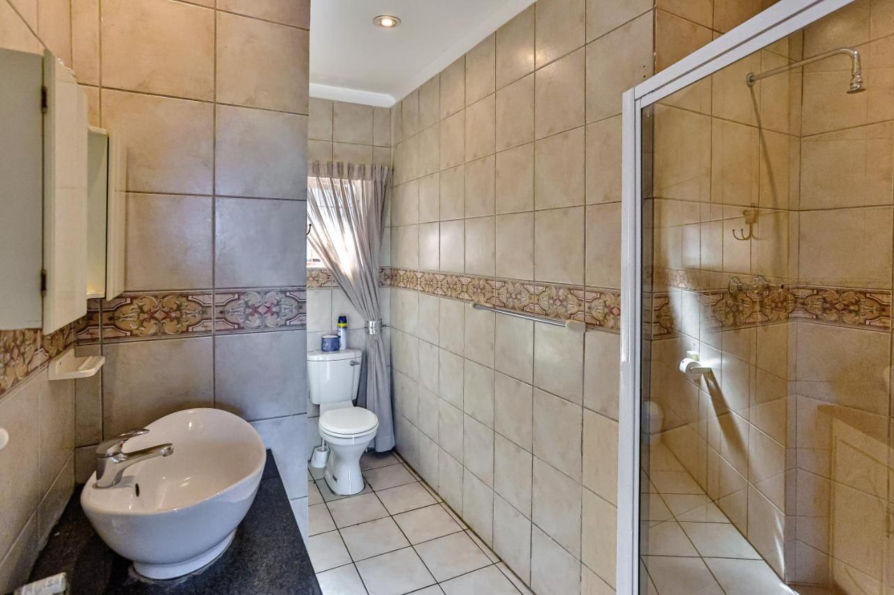 Zuider Zee Guest House Ballito Buitenkant foto