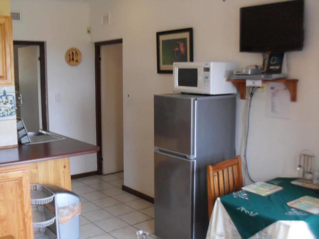 Zuider Zee Guest House Ballito Buitenkant foto