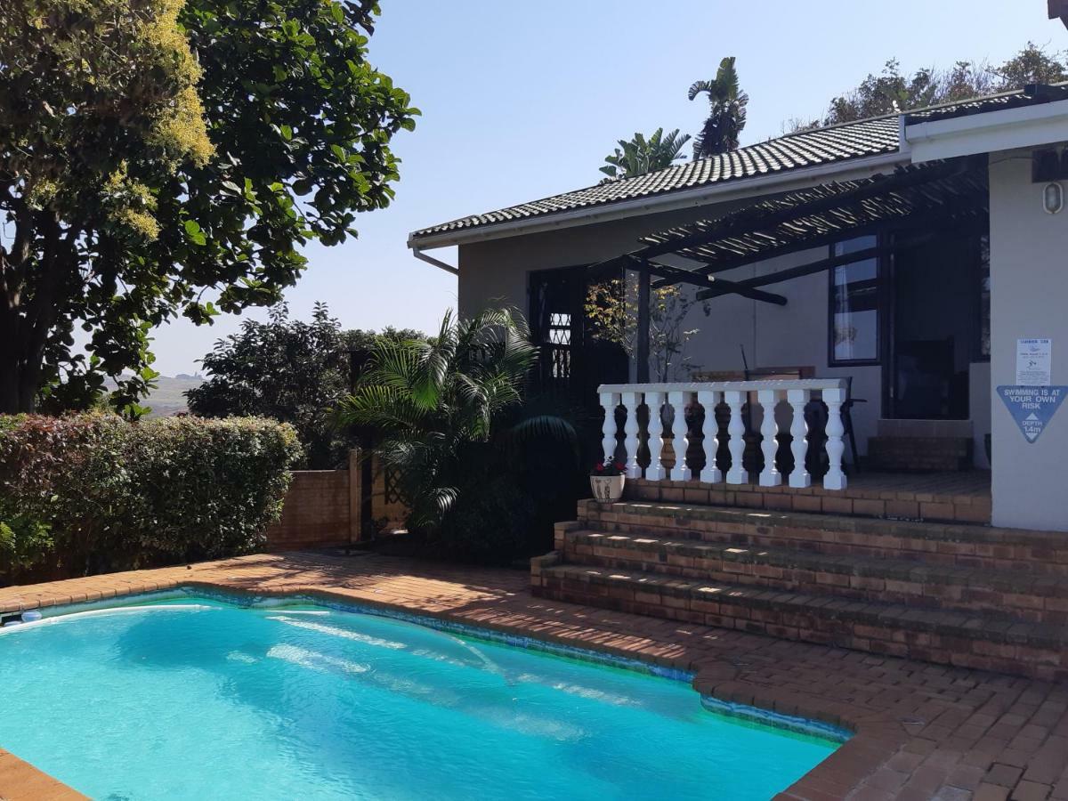 Zuider Zee Guest House Ballito Buitenkant foto